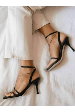 ALOHAS Sandalen Straps Chain Sandals Black 8 ALOHAS Sandalen Straps Chain Sandals Black -Aloha Winkel 17fe206da5fdf2fd4aa8298a4900816d