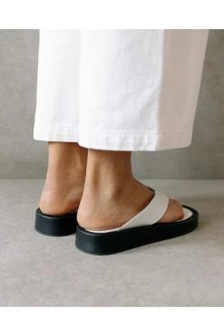 ALOHAS Slippers Overcast Flip Flops Beige -Aloha Winkel 187e2d7fe55b6b67815044b18aed0ce4