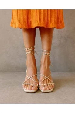 ALOHAS Sandalen Bellini Ivory Sandals Beige -Aloha Winkel 19b2b24f89bf386cf10748874a3d0475