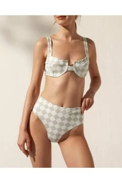 ALOHAS Bikini's The Pentagon Bikini Bottom Green -Aloha Winkel 1ff89a734f800579b579b327d2f49ca6