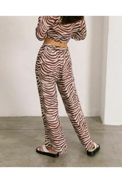 ALOHAS Wijde Broeken Cliffhanger Pants Brown -Aloha Winkel 296d2a7131884817cce8221a52792caa