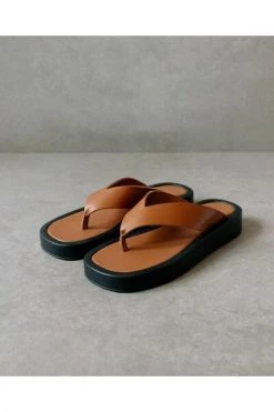 ALOHAS Slippers Overcast Shoes Brown -Aloha Winkel 2d146fd6599115d4df4e1b6228996dde