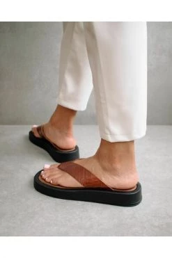 ALOHAS Slippers Overcast Shoes Brown -Aloha Winkel 2e4f72734d46d56b1dc1bcf45ecf7ef5