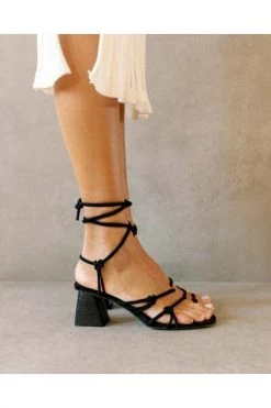 ALOHAS Sandalen Goldie Heel Sandals Black -Aloha Winkel 2f53aee7d411884d8ece074f9713879e