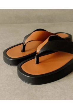 ALOHAS Slippers Overcast Black -Aloha Winkel 3c2cde2863b6dc8721a50988d1c58c6f