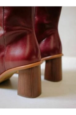 ALOHAS Schoenen East Boots Red -Aloha Winkel 4bd940f998fe58b161ae6b5fbeed9547