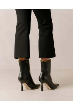 ALOHAS Enkellaarsjes Leo Black -Aloha Winkel 55af7e4c56758bbcfa6c6e51ce63124b