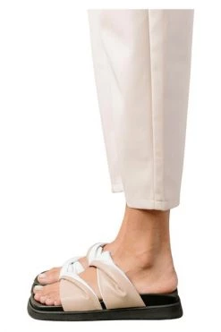 ALOHAS Slippers Shaka Shoes Beige -Aloha Winkel 62b10f4c6b9c390cf1ead5091be07152