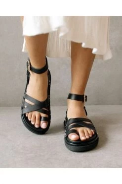 ALOHAS Sandalen Buckle Up Sandals Black 9 ALOHAS Sandalen Buckle Up Sandals Black -Aloha Winkel 67fec238f38bd2dc43de60d7b62acc23