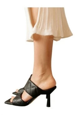 ALOHAS Slippers Sandals Black 8 ALOHAS Slippers Sandals Black -Aloha Winkel 6e59bb033a40dee1ecc1b6d63771231f