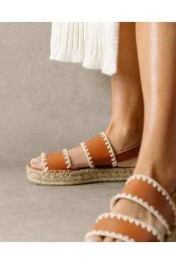 ALOHAS Sandalen Double Strap Crochet Sandals Brown -Aloha Winkel 7d8c651c31d1b6b383404cd2cb3ed70a