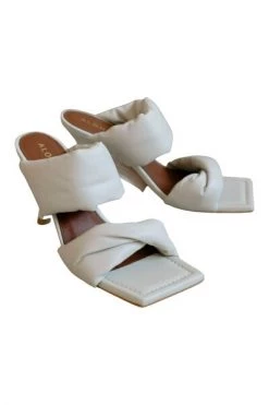 ALOHAS Sandalen Twist Strap Sandals White 9 ALOHAS Sandalen Twist Strap Sandals White -Aloha Winkel 822ca604bf3096286dd6608b5db4ee92