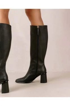 ALOHAS Laarzen East Pleated Black