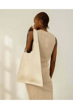 ALOHAS Handtassen The L Pleated Beige