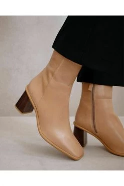 ALOHAS Schoenen West Shoes Beige -Aloha Winkel 960d9be633855a78f35956f14dfa4e3c