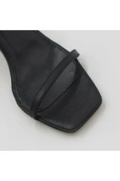 ALOHAS Sandalen Cannes Sandals Black 10 ALOHAS Sandalen Cannes Sandals Black -Aloha Winkel 9a42458f3e28d6faeabd9e070435ee52