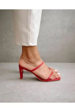 ALOHAS Slippers Cannes Dare To Sandals Red -Aloha Winkel a6df74cb64ff7d5564e2db62a836dfe4