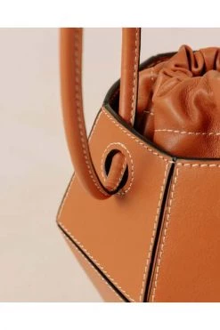 ALOHAS Schoudertassen The V Bag Brown