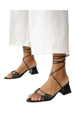 ALOHAS Sandalen Sandals Black -Aloha Winkel b8a132065e341aaa4d23235cad84f7c4