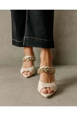 ALOHAS Sandalen Daisy Sandals Beige -Aloha Winkel bb18a6350743bad91e5d2195a9be4b14