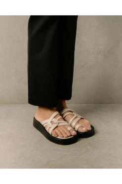 ALOHAS Slippers Cool Sandals Beige 9 ALOHAS Slippers Cool Sandals Beige -Aloha Winkel bcbca722e5c95e6e604e0f3933b5701b