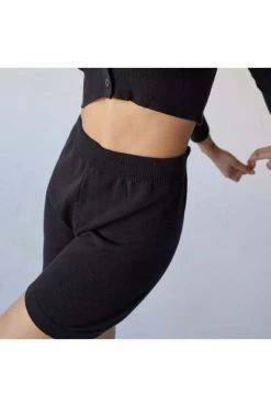 ALOHAS Korte Broeken Roomy Knit Shorts Black 7 ALOHAS Korte Broeken Roomy Knit Shorts Black -Aloha Winkel c60d566b6875f1a7070bf6648e61ac0d