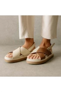 ALOHAS Sandalen Marshmallow Brown 11 ALOHAS Sandalen Marshmallow Brown -Aloha Winkel cbc03557790e02a2e70fd2df11100d42