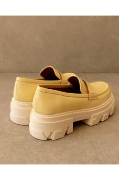 ALOHAS Trailblazer Loafers Yellow -Aloha Winkel d09e85a79e7d20bc68d148da64aed3c1