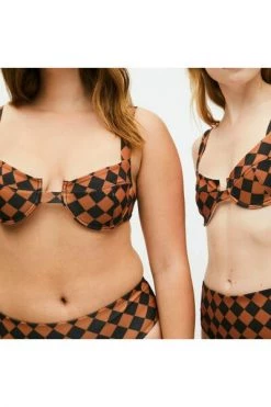 ALOHAS Bikini's The Loop Bikini Top Brown -Aloha Winkel de479dc6cfcd4e7df363c81dbee68e53