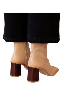 ALOHAS Enkellaarsjes Shoes Beige 10 ALOHAS Enkellaarsjes Shoes Beige -Aloha Winkel e1168aa415cf92311b3c4404a1c008db