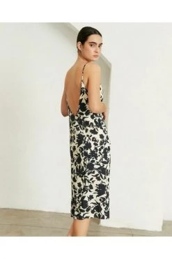 ALOHAS Feestjurken Sauvage Dress Black -Aloha Winkel e27fb3e5bc7434c23f85cdbe30eb92a9