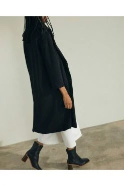 ALOHAS Trenchcoats & Mantels Temptation Coat Black -Aloha Winkel e94fad39dfb0543a1a12319d5c62d6ee