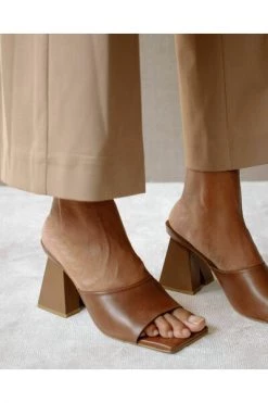 ALOHAS Slippers Dune Shoes Brown -Aloha Winkel f2bd1845e67b8283ec07ab3accec0e95