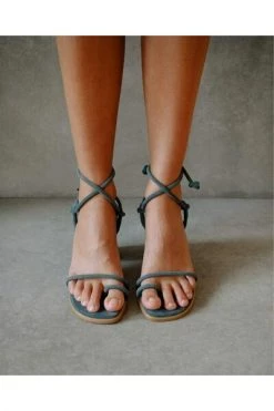 ALOHAS Sandalen Grace Block Heel Sandals Gray -Aloha Winkel f696bbc38f3d936e64ef438cbb544c25