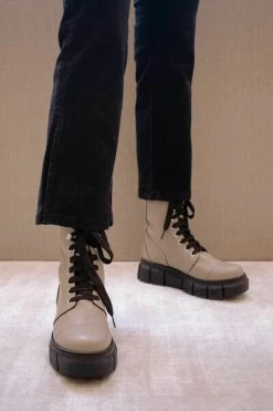 ALOHAS Laarzen Can Can Vegan Boots Beige 8 ALOHAS Laarzen Can Can Vegan Boots Beige -Aloha Winkel fd24b8f854d1d9b304618afee413f462